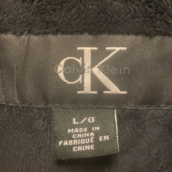 Calvin Klein puffy coat, black, Size Large - Picture 3 of 3